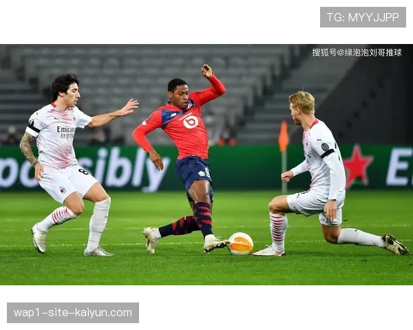 法甲赛场VAR判罚再引争议 肩部触球规则解读成焦点